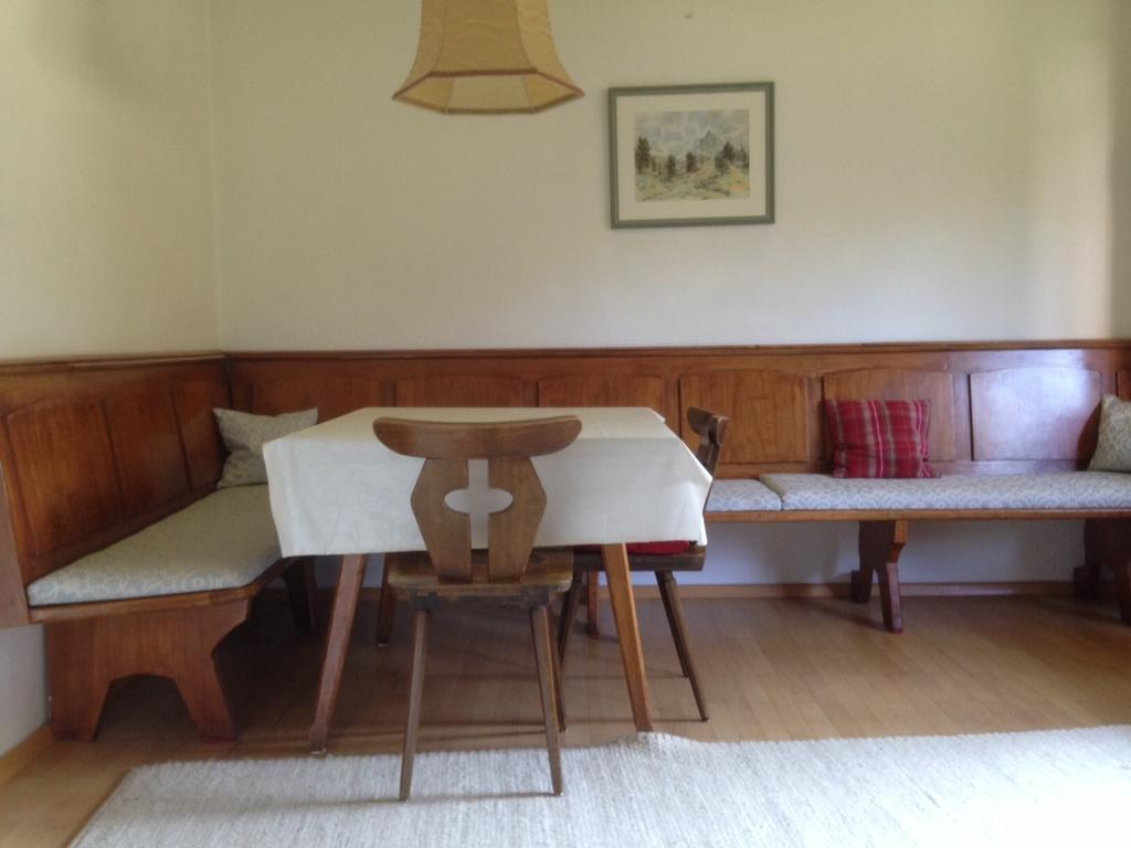 Haus Riedl Apartment Seefeld in Tirol Ruang foto